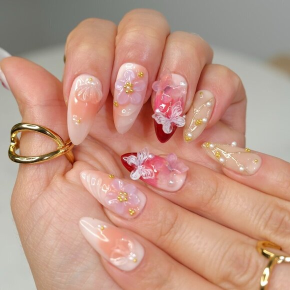 tipsy | Handmade Press On Nails | Almond Medium| Floral 3D Nail | Rosè All Day - Picture 4 of 14